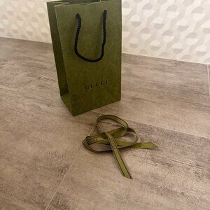 GUCCI Authentic Shopping Paper Empty Bag and Ribbon